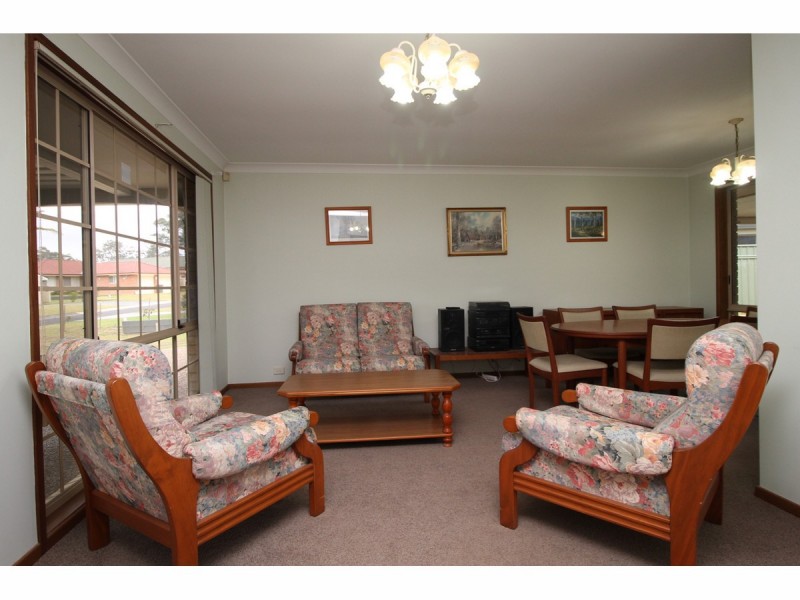 6 Turvey Crescent, St Georges Basin NSW 2540