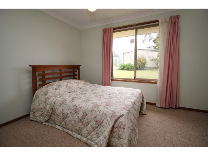 6 Turvey Crescent, St Georges Basin NSW 2540