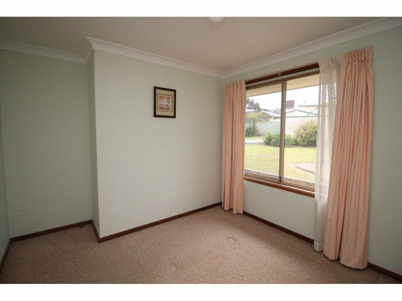 6 Turvey Crescent, St Georges Basin NSW 2540