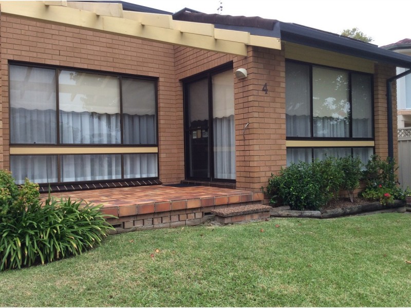 4/215-217 Elizabeth Drive, Vincentia NSW 2540