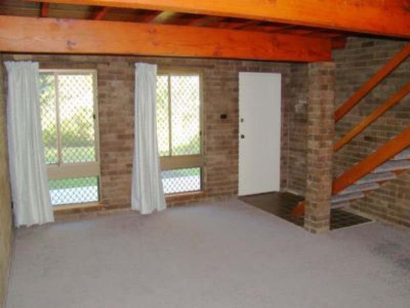 4/71 Hawke  Street, Huskisson NSW 2540