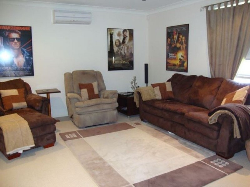 8 Frederick Street, Sanctuary Point NSW 2540