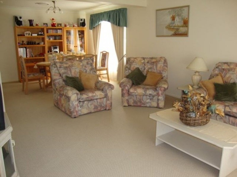 8 Frederick Street, Sanctuary Point NSW 2540