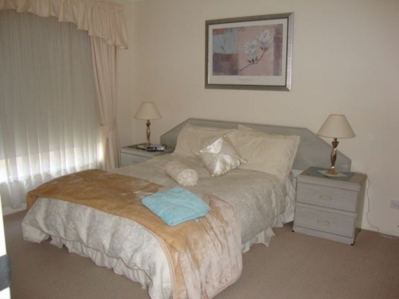 8 Frederick Street, Sanctuary Point NSW 2540