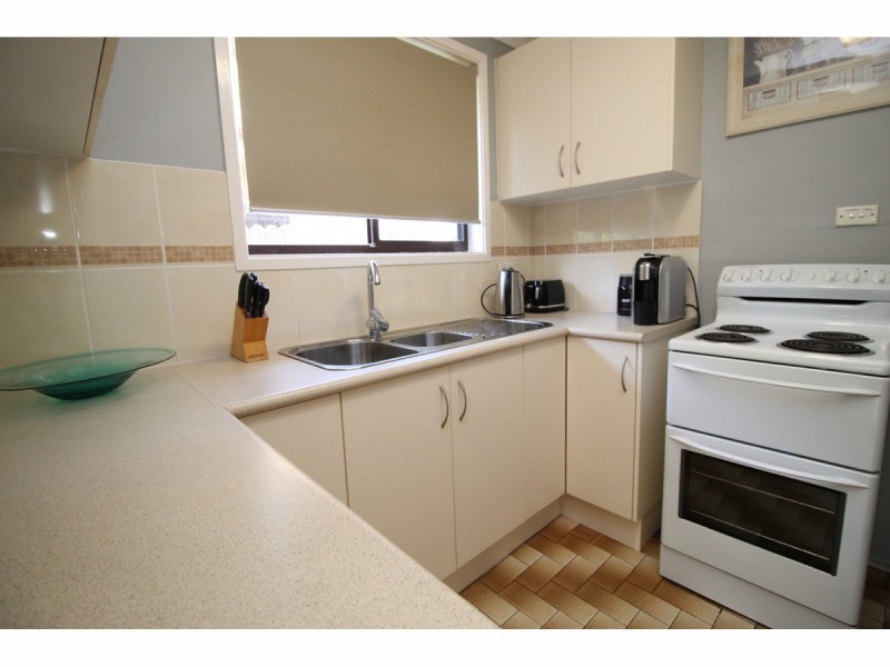 10 Leumeah Street, Sanctuary Point NSW 2540
