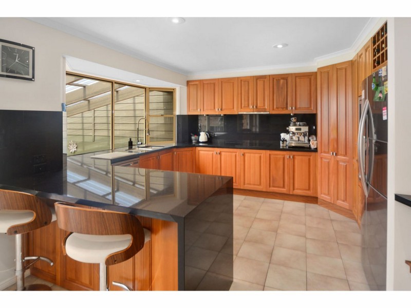 8 McNamara Court, Vincentia NSW 2540