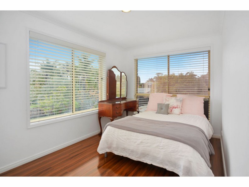 8 McNamara Court, Vincentia NSW 2540