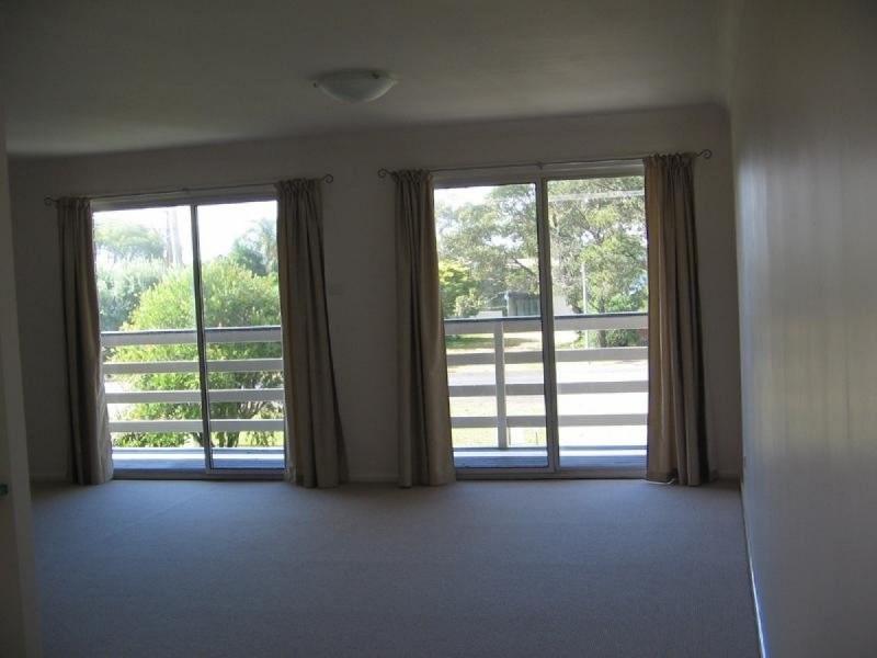 37 Elizabeth Drive, Vincentia NSW 2540