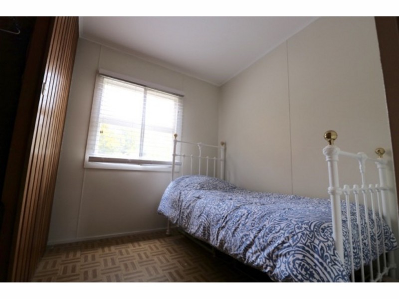 8 Waldegrave Crescent, Vincentia NSW 2540