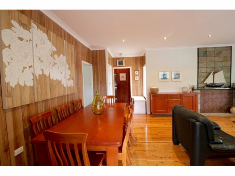 8 Waldegrave Crescent, Vincentia NSW 2540