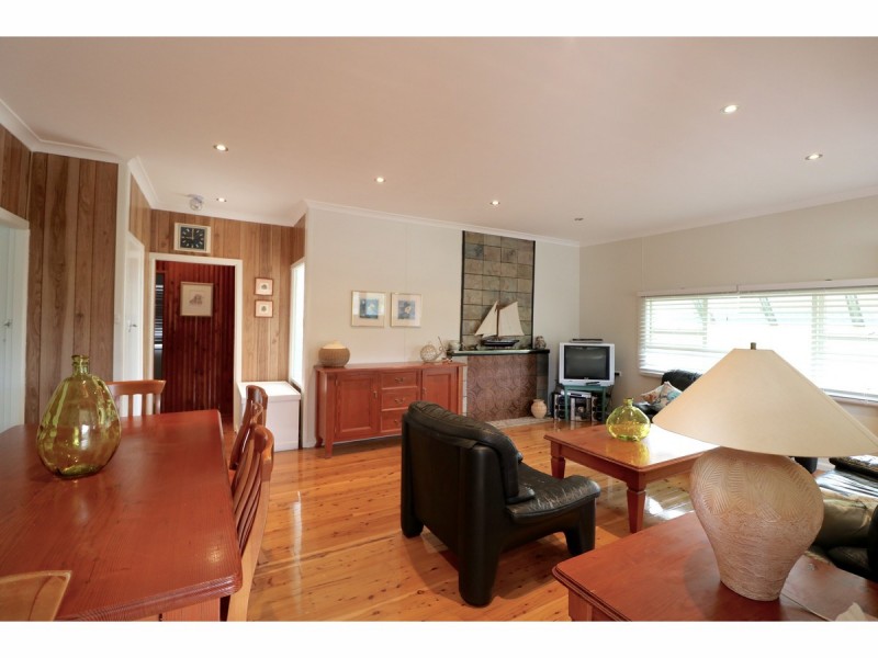 8 Waldegrave Crescent, Vincentia NSW 2540