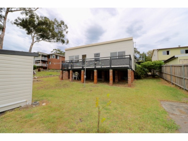 8 Waldegrave Crescent, Vincentia NSW 2540