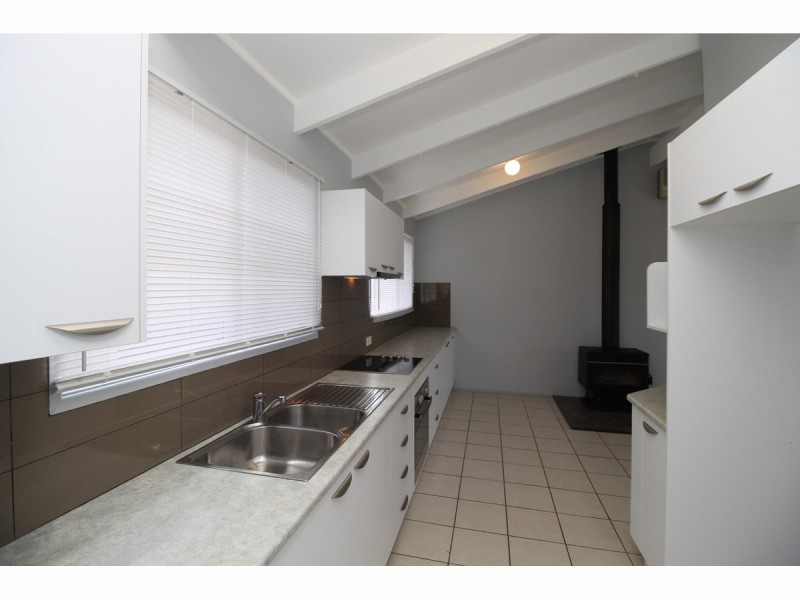 12 John Street, Basin View NSW 2540