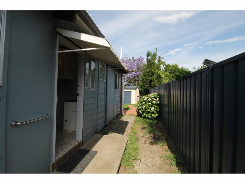 12 John Street, Basin View NSW 2540