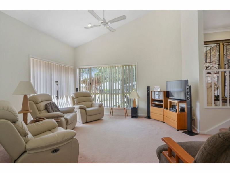 51 Cammaray Drive, St Georges Basin NSW 2540