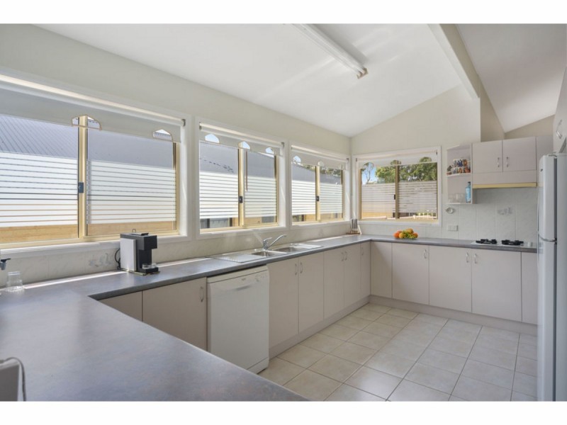 51 Cammaray Drive, St Georges Basin NSW 2540
