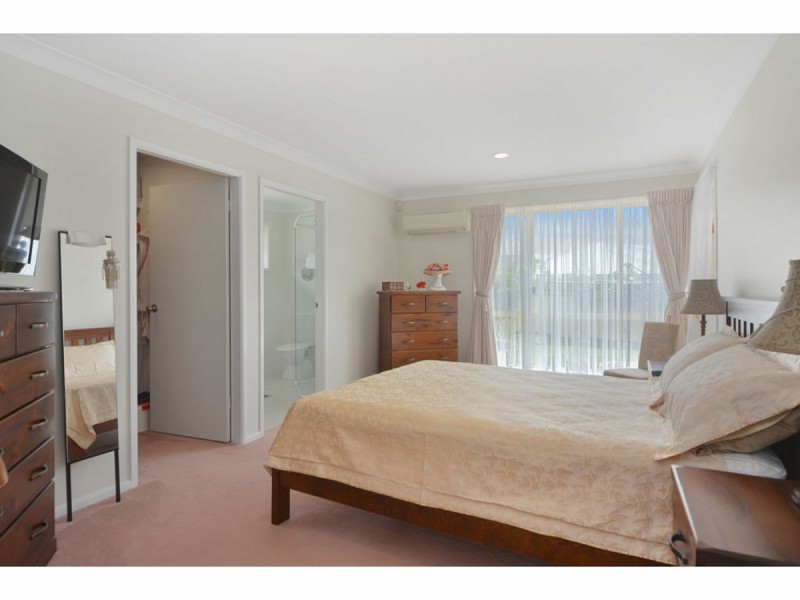 51 Cammaray Drive, St Georges Basin NSW 2540