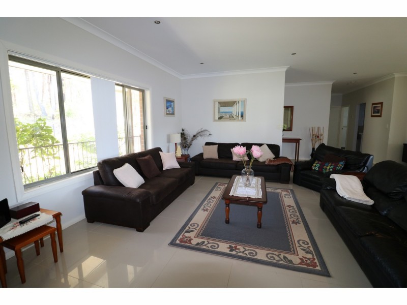 53 Woollamia Road, Woollamia NSW 2540