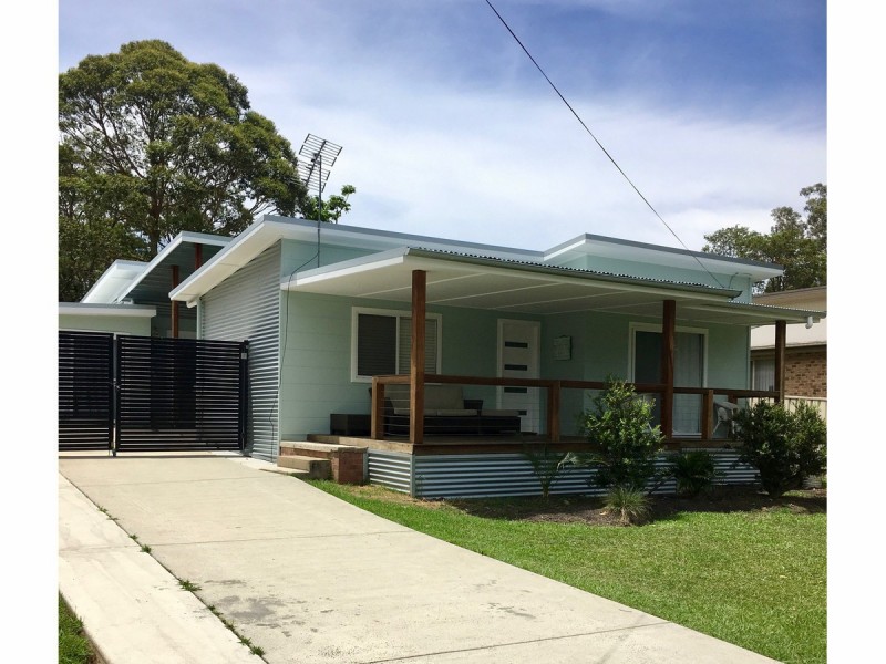 16 Berry Street, Huskisson NSW 2540