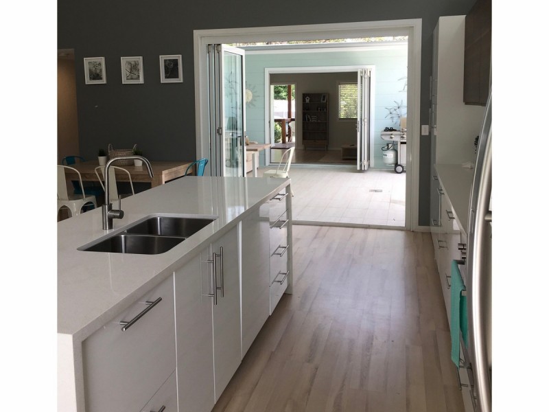 16 Berry Street, Huskisson NSW 2540