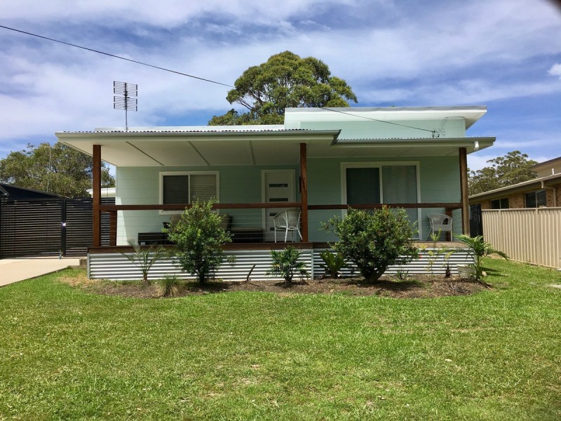16 Berry Street, Huskisson NSW 2540