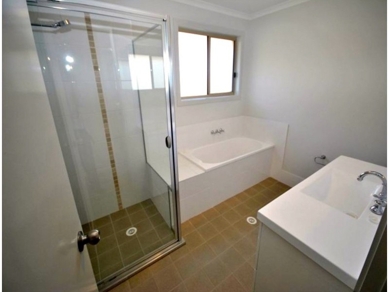 15 Peacehaven Way, Sussex Inlet NSW 2540