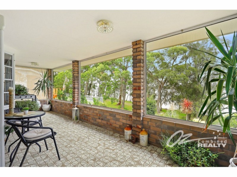 25 Lachlan Crescent, St Georges Basin NSW 2540