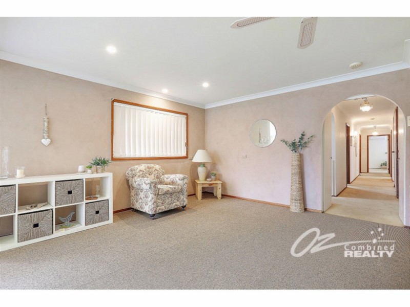 25 Lachlan Crescent, St Georges Basin NSW 2540