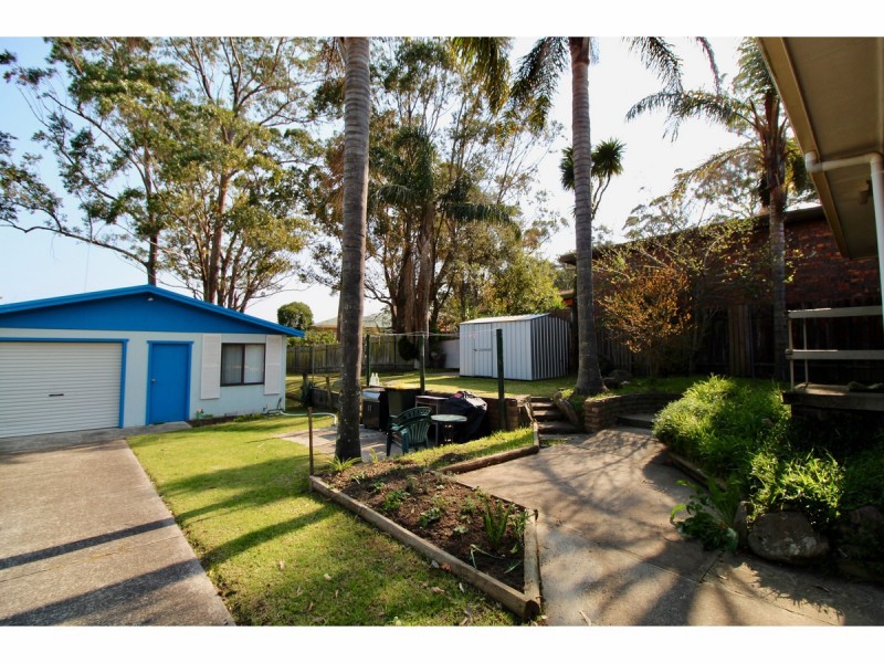 19 Mernie Street, Old Erowal Bay NSW 2540