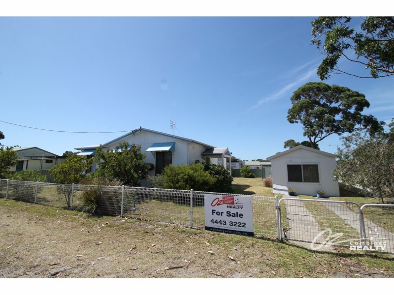 12 Nielson Road, Sussex Inlet NSW 2540