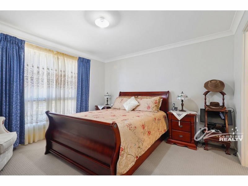 52 Tasman Road, St Georges Basin NSW 2540