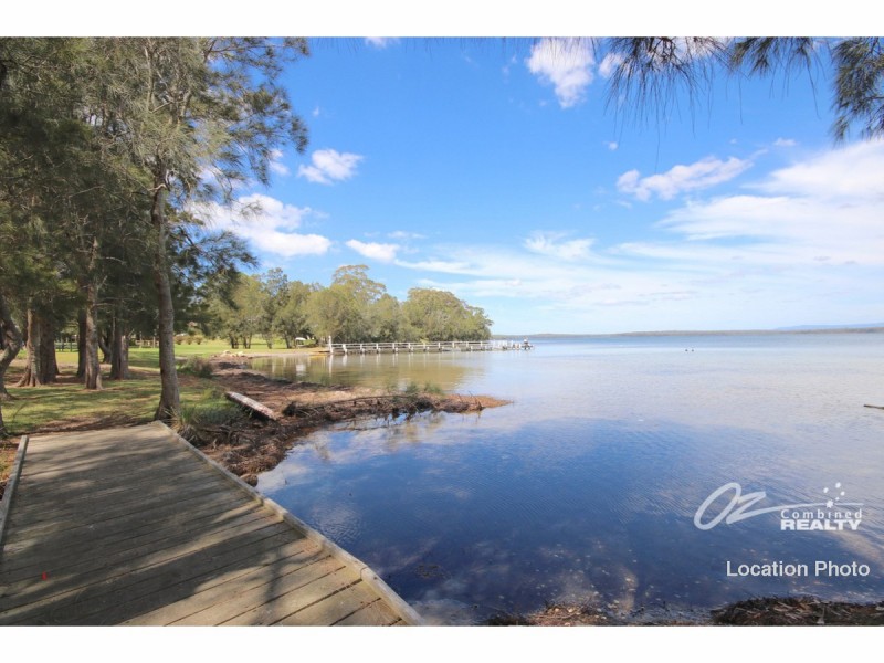 52 Tasman Road, St Georges Basin NSW 2540
