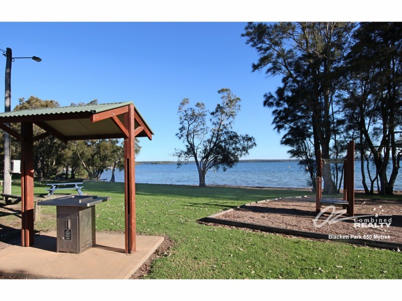 52 Tasman Road, St Georges Basin NSW 2540
