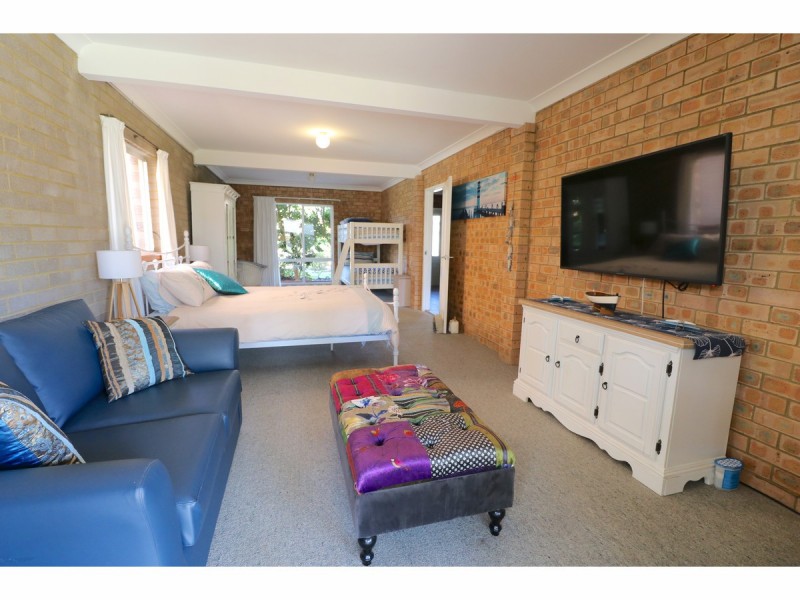 15 Barnett Street, Vincentia NSW 2540