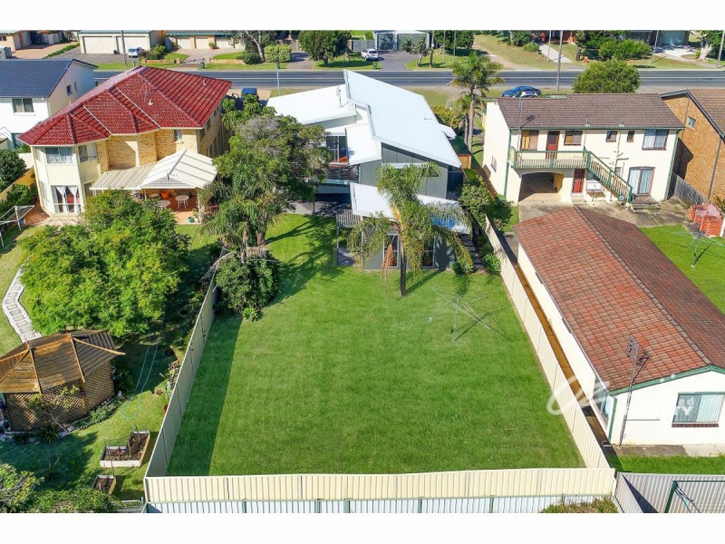 33 Elizabeth Drive, Vincentia NSW 2540