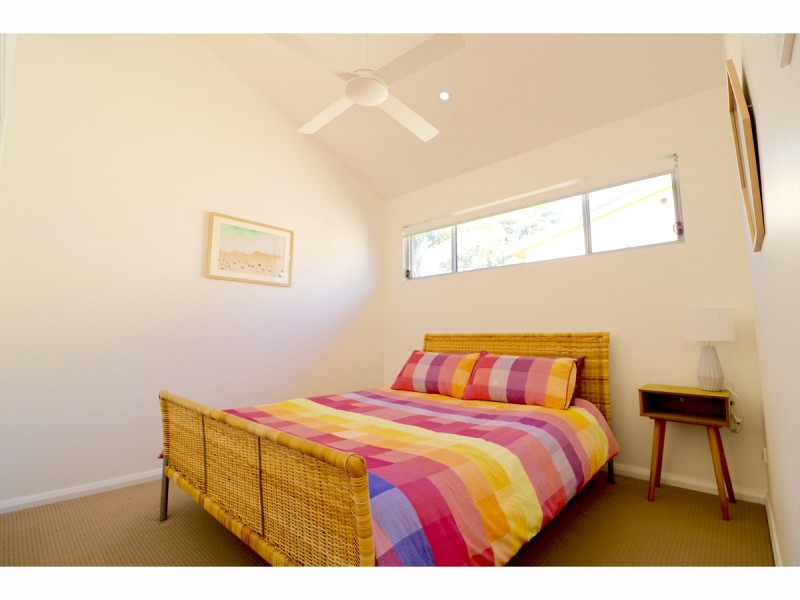 33 Elizabeth Drive, Vincentia NSW 2540