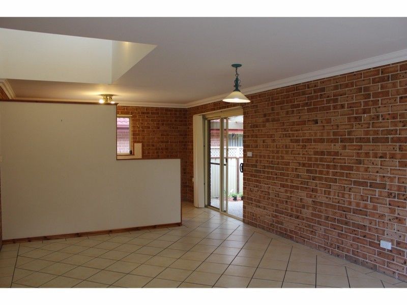 2/11 Leumeah Street, Sanctuary Point NSW 2540