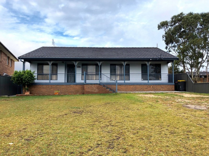 4 Dunisla Street, Sanctuary Point NSW 2540