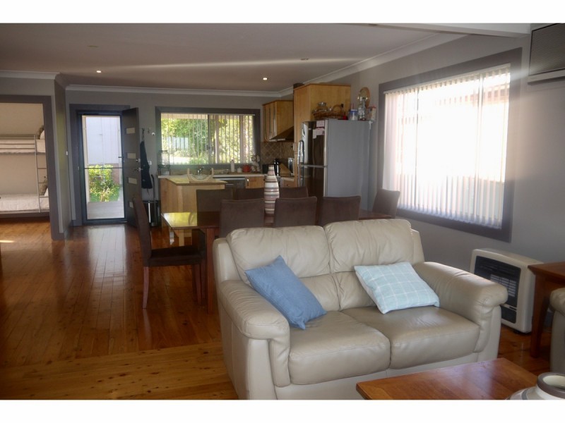 92 Basin View Parade, Basin View NSW 2540