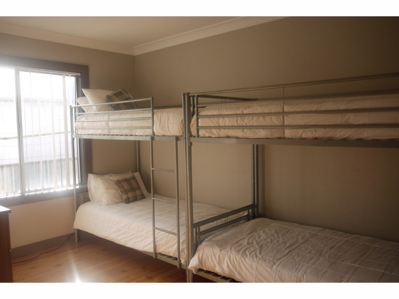 92 Basin View Parade, Basin View NSW 2540