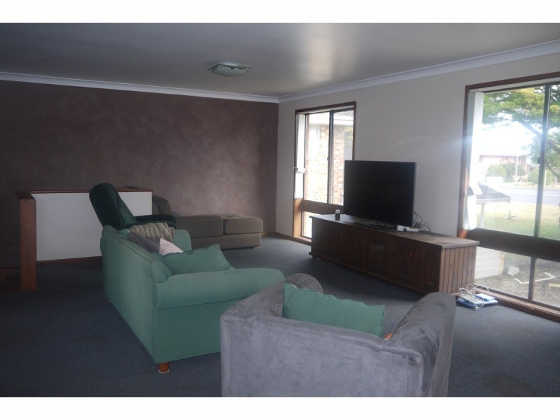 142 Elizabeth Drive, Vincentia NSW 2540