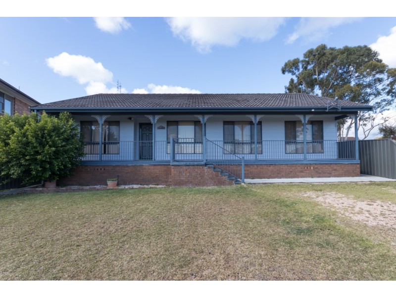 4 Dunisla Street, Sanctuary Point NSW 2540