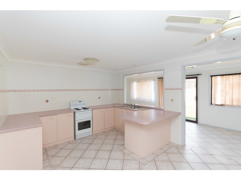 4 Dunisla Street, Sanctuary Point NSW 2540