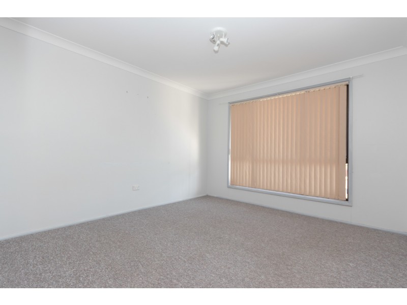 4 Dunisla Street, Sanctuary Point NSW 2540