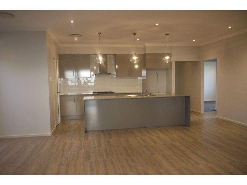 77 Summercloud Crescent, Vincentia NSW 2540