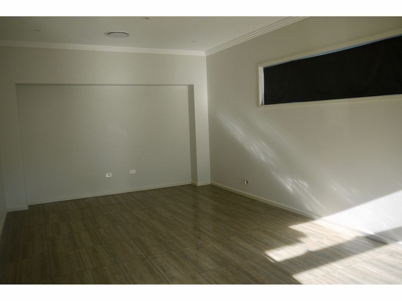 77 Summercloud Crescent, Vincentia NSW 2540