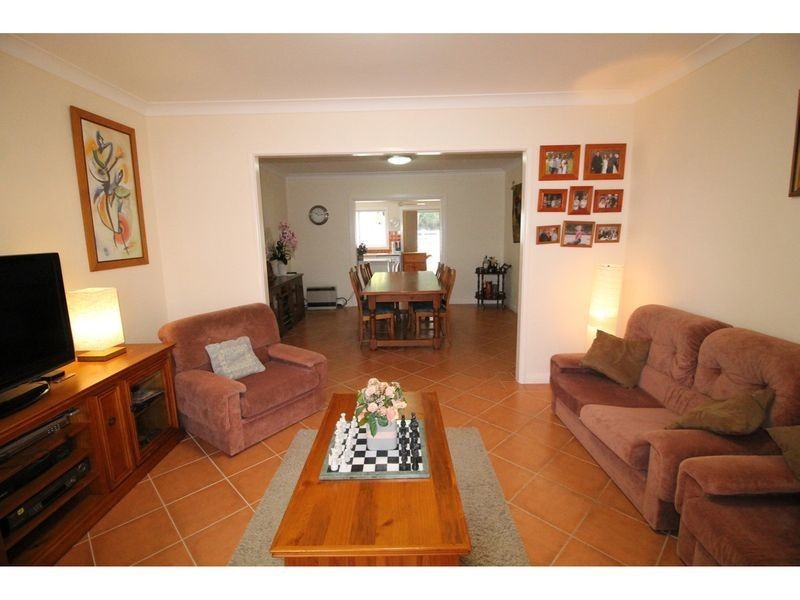 50 Cater Crescent, Sussex Inlet NSW 2540