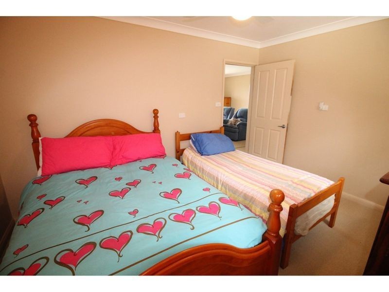 50 Cater Crescent, Sussex Inlet NSW 2540