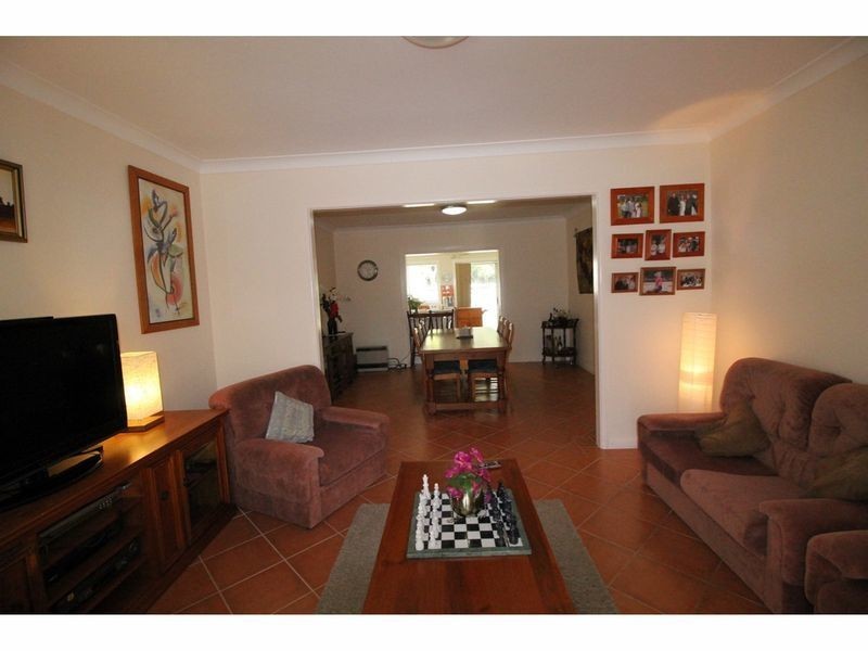 50 Cater Crescent, Sussex Inlet NSW 2540