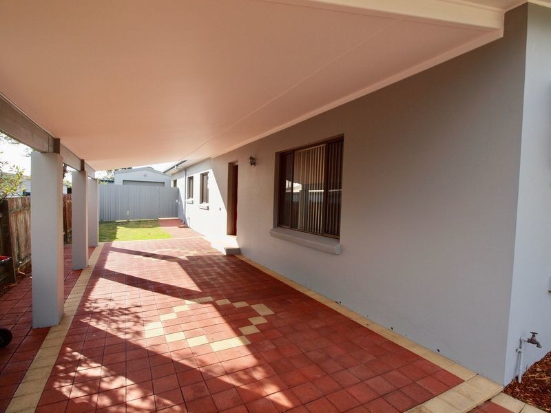 8 St George Avenue, Vincentia NSW 2540